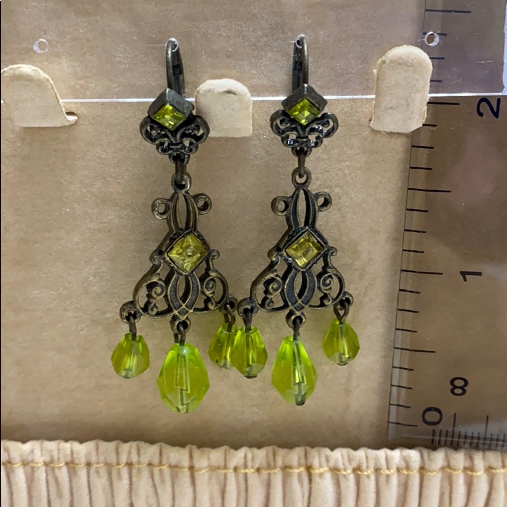 Chandelier earrings